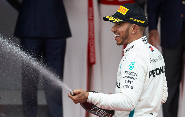 F1 Monaco 2018: Kemenangan Daniel Ricciardo Bawa Tim Rayakan 250 Kali Ikut Balapan  