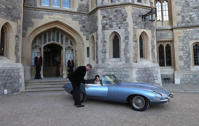Jaguar E-type Zero Dipakai Prince Harry dan Meghan ke Resepsi Pernikahan  