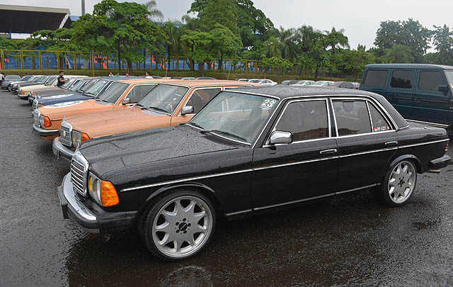 Hari Ke-3 Jamnas MB Club INA, Ratusan Mobil Gelar 'Victory Lap' di Sentul