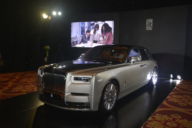 New Rolls-Royce Phantom Meluncur di Jakarta, Harganya Fantastis  