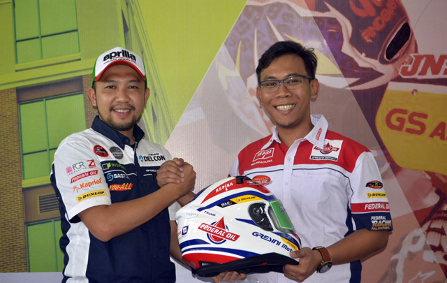 Jual Helm Murah Livery Gresini, RSV Helmet Targetkan 2020 Dipakai Rider MotoGP  