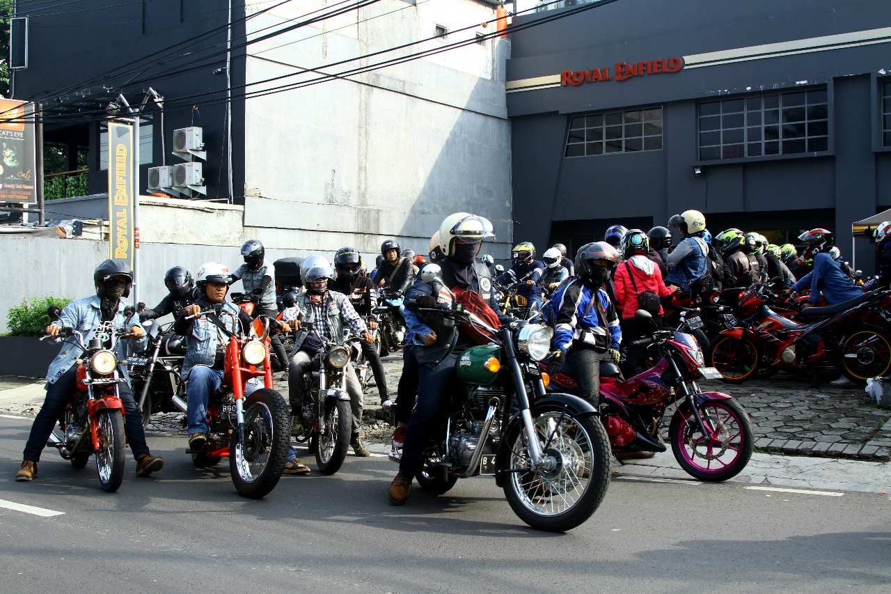 Keseruan Bikers Sunmori Menuju IIMS 2018  