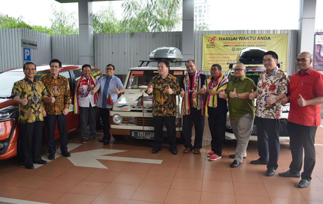 Kijang Buaya Temani Veloz dan Sienta Lakoni Touring Jakarta-Timor Leste  