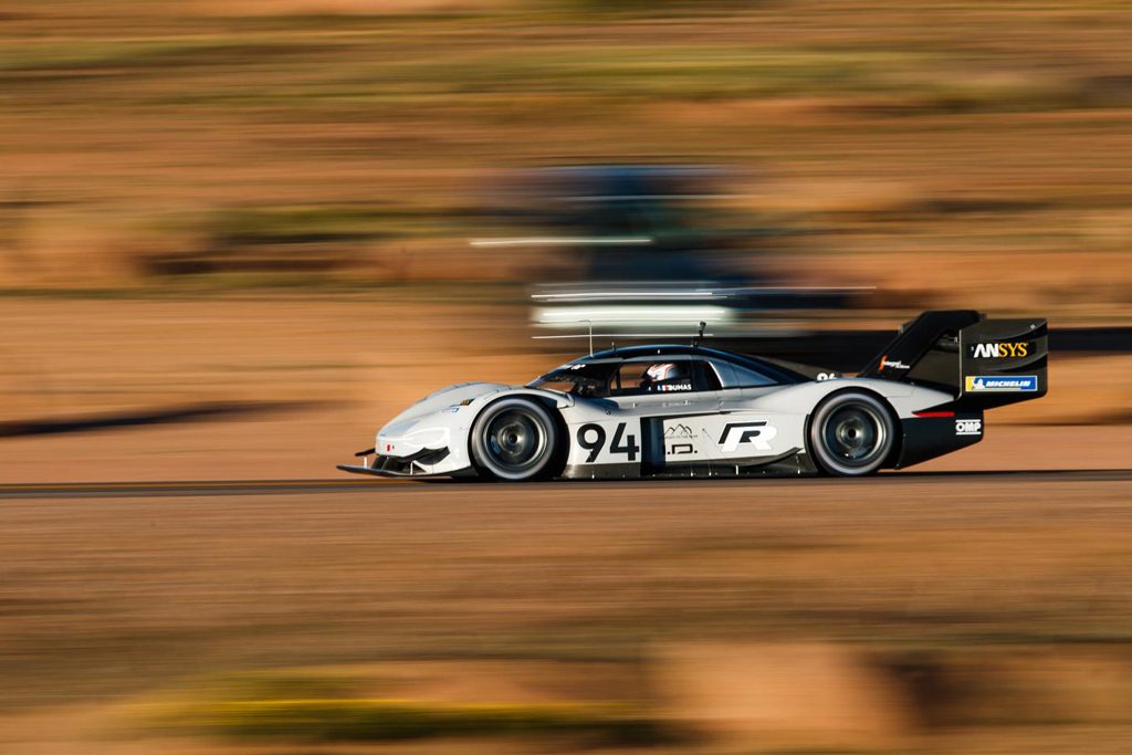 Volkswagen I.D. R Pikes Peak Bukukan Sejarah  