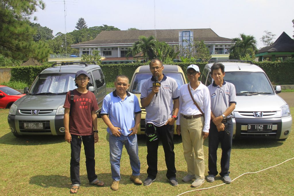 Dari Acara Halal Bihalal Pecinta Peugeot  