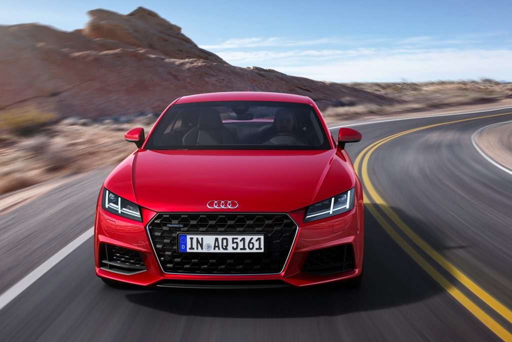 Audi TT Lakukan Ubahan Tepat di Perayaan 20 Tahun  