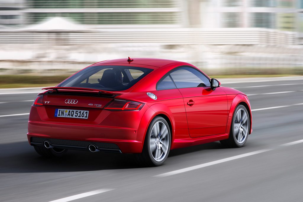 Audi TT Lakukan Ubahan Tepat di Perayaan 20 Tahun  