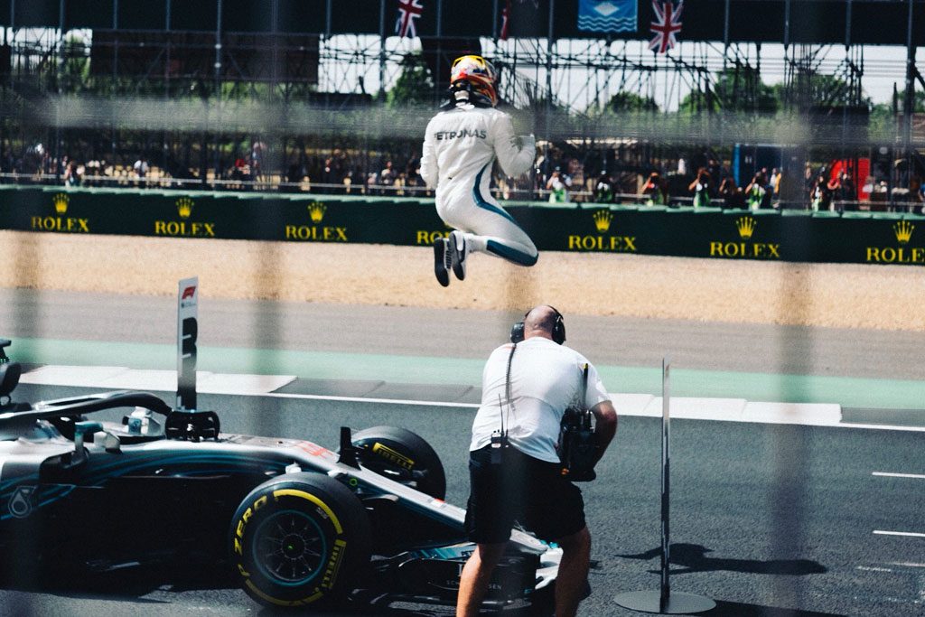 Hamilton Kerahkan Segalanya Raih Pole Position Silverstone  