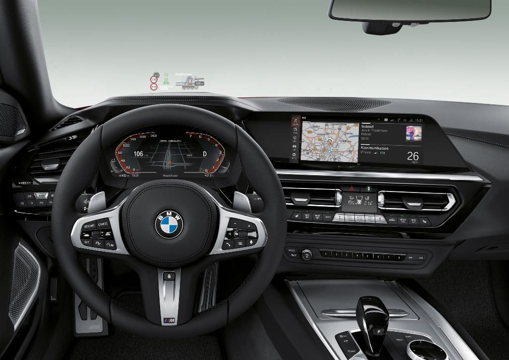 BMW Z4 Roadster Menyapa Mentari California  