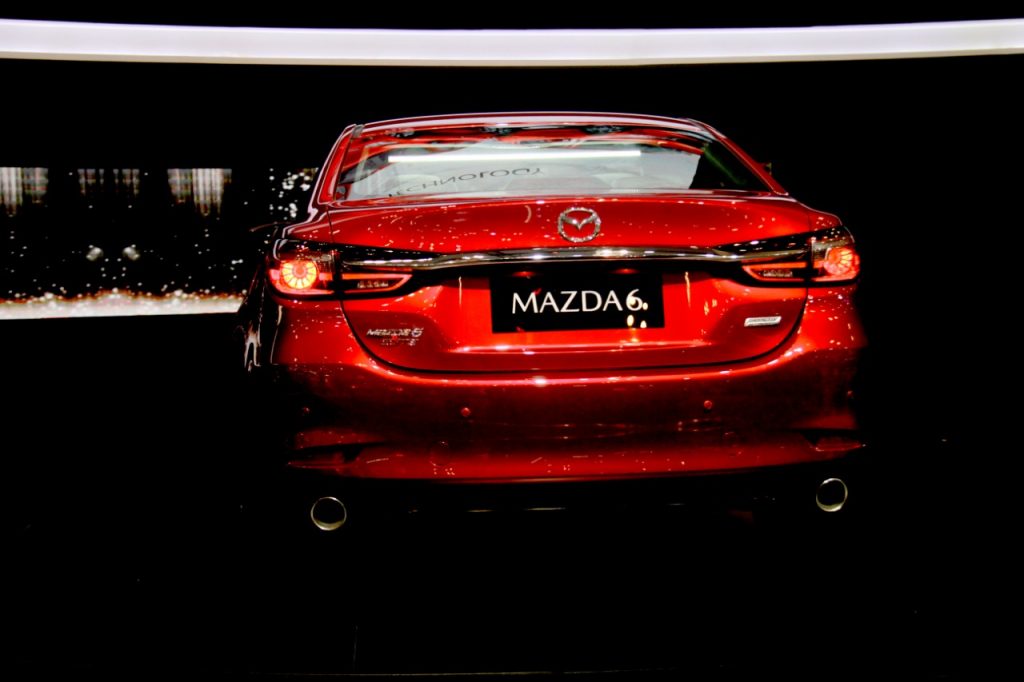 Makin Mewah, Mazda6 Sedan dan Estate Meluncur di GIIAS 2018  