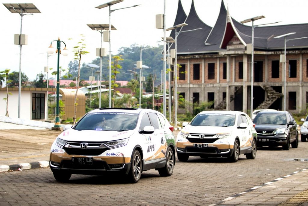 Jelajah Nusantara All New CR-V Turbo Tiba di Padang  