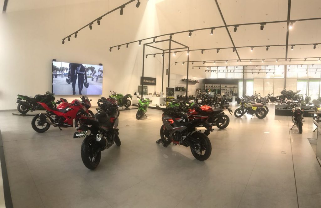 Kawasaki Resmikan Showroom Terlengkap di Jakarta Pusat  