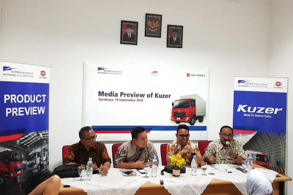 UD Truck Perkenalkan Kruzer di Surabaya  