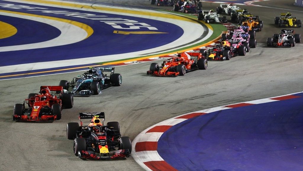 Hasil F1 Singapura 2018: Vettel Makin Jauh Tertinggal  