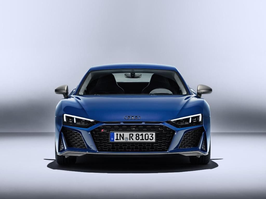 Audi R8 Coupe dan Spyder, dari Balap untuk Jalan Raya  