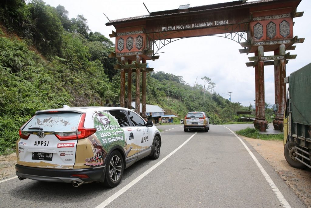 Honda CR-V Turbo Lanjutkan Petualangan di Kalimantan  
