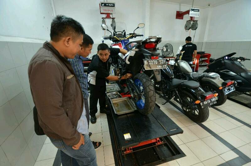 Inilah yang Perlu Diperhatikan Sebelum Membeli Suku Cadang Motor  