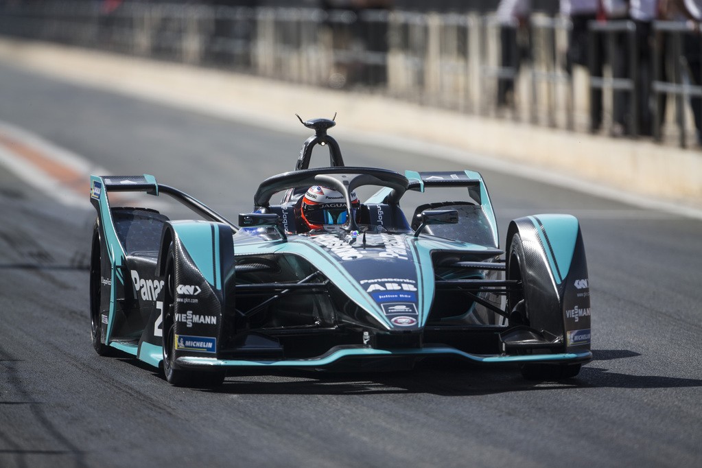 Panasonic Jaguar Racing Ada 800 Komponen Baru  