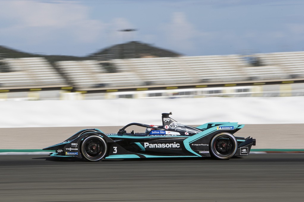 Panasonic Jaguar Racing Ada 800 Komponen Baru  