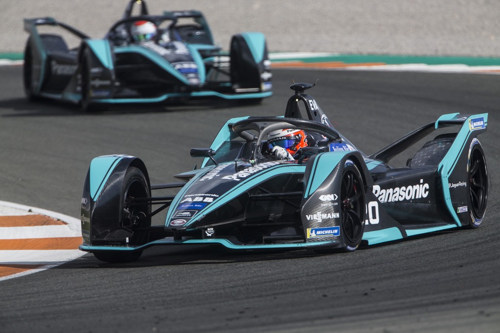 Panasonic Jaguar Racing Ada 800 Komponen Baru  