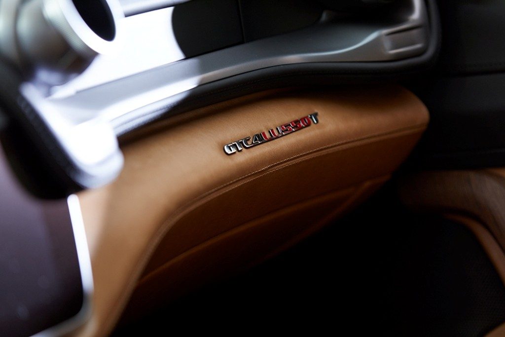 Menikmati "The Art of Ferrari Tailor Made" di Jepang