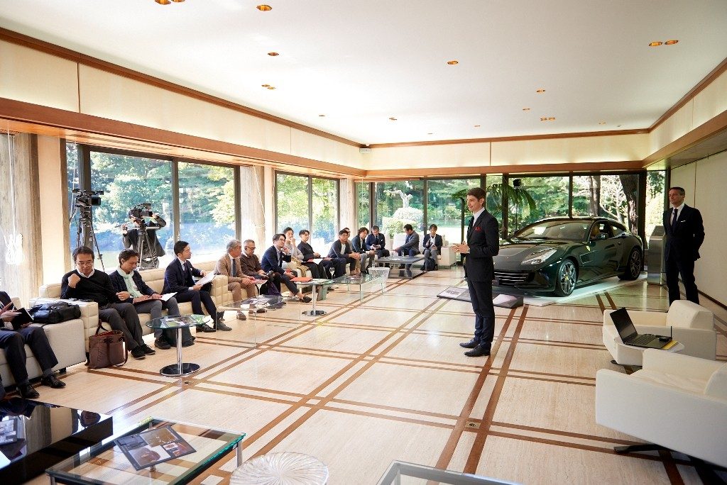 Menikmati "The Art of Ferrari Tailor Made" di Jepang