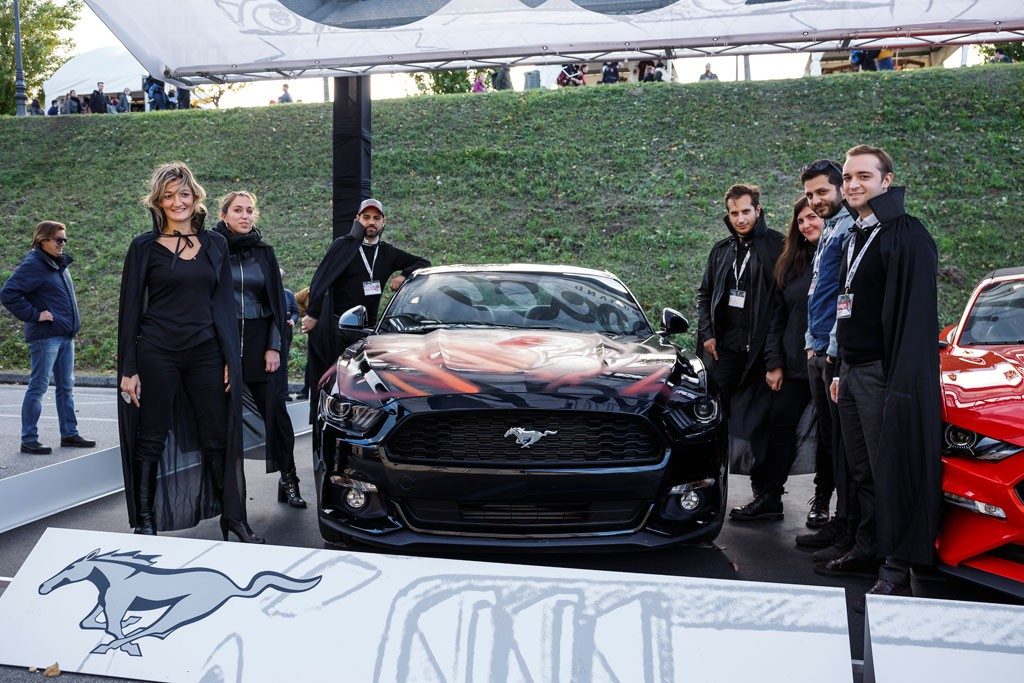 Ford Mustang "Malang" Menginspirasi Kartunis  