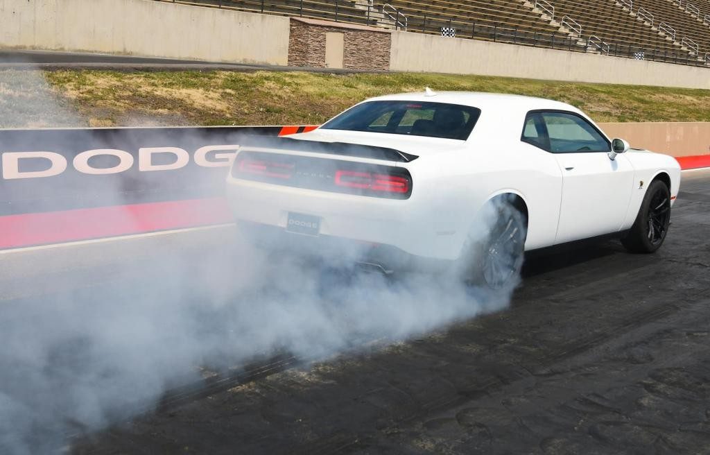 Dodge Suguhkan 1320 Club, Cara Baru Pamer Hasil Drag  