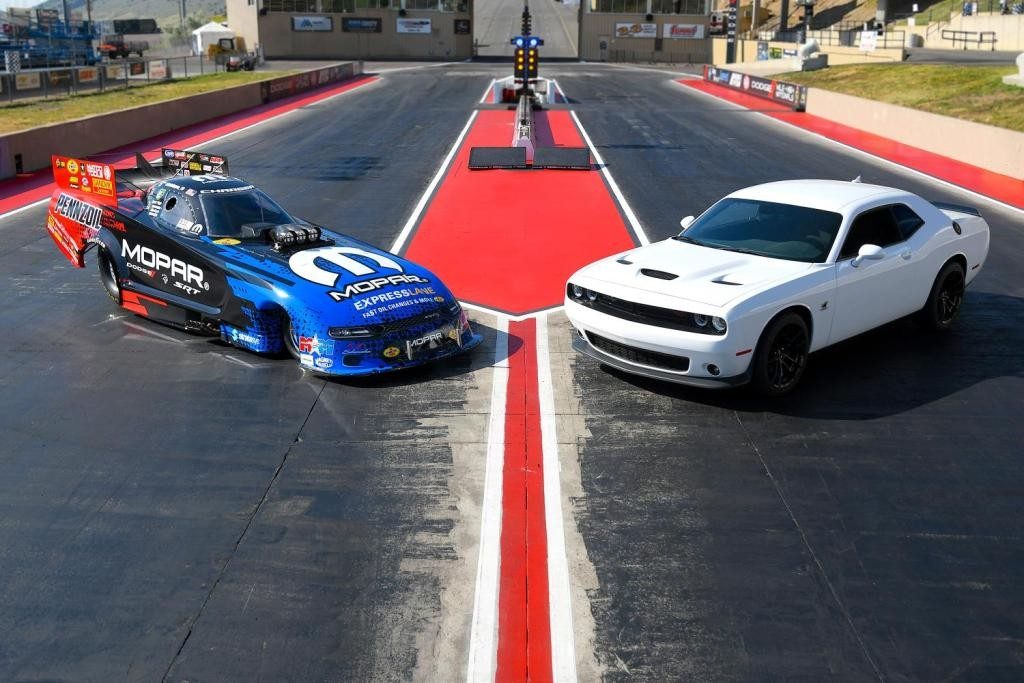 Dodge Suguhkan 1320 Club, Cara Baru Pamer Hasil Drag  