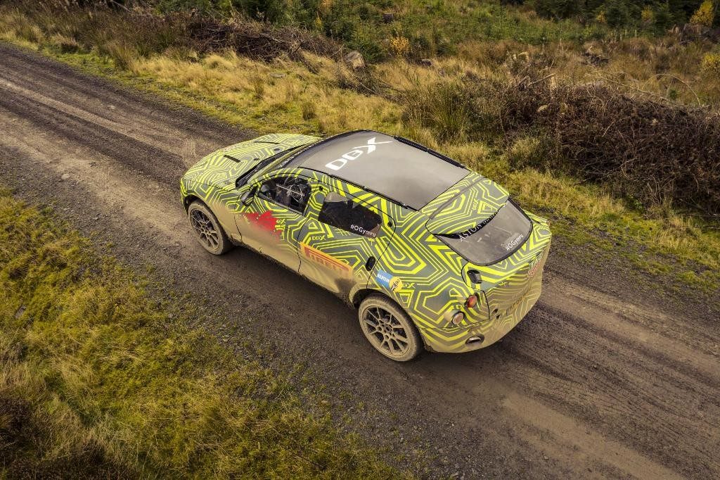 Saatnya Menanti SUV Aston Martin DBX  
