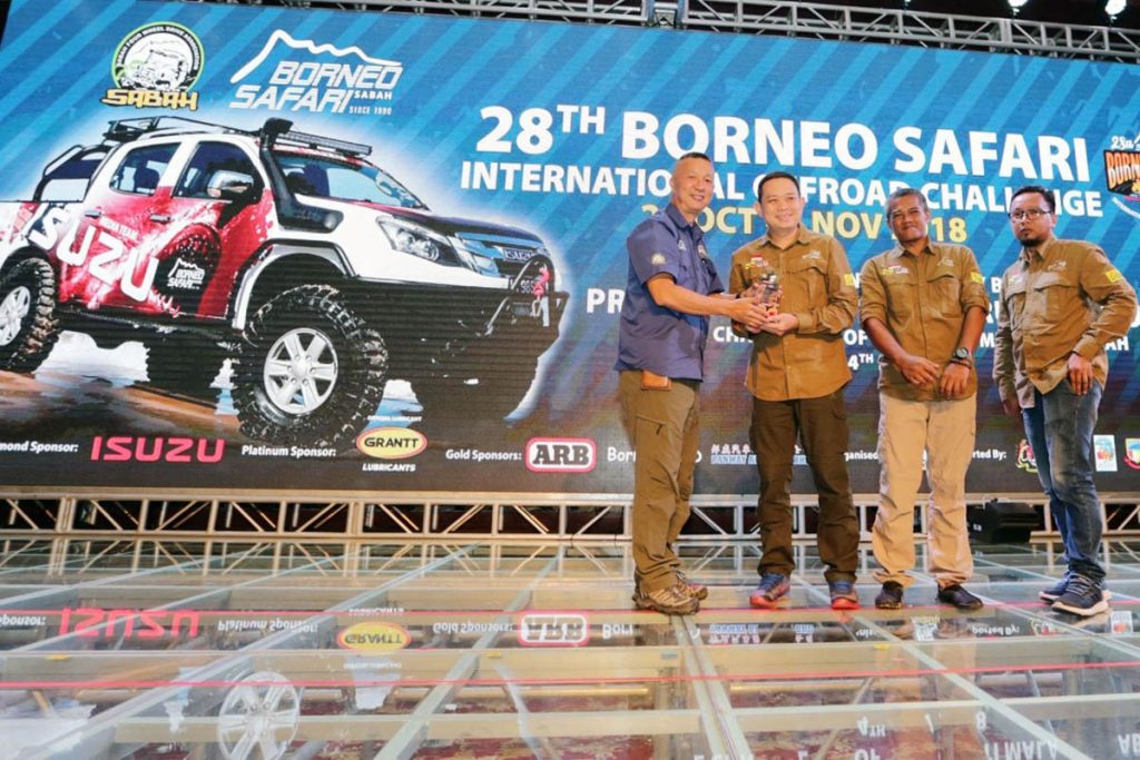 Tempuh 4200KM, Tim MJI & Adventura Hadir di Borneo Safari 2018  