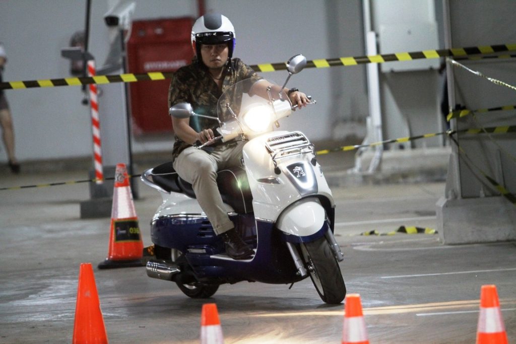 Antusiasme Pengunjung Ikuti 'Test Ride' di IMOS 2018  