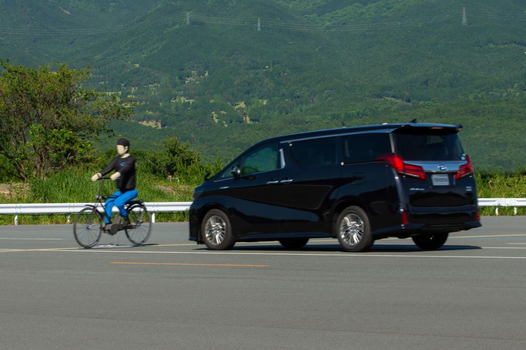 Toyota Safety Sense Sudah Dipakai 10 Juta Mobil  