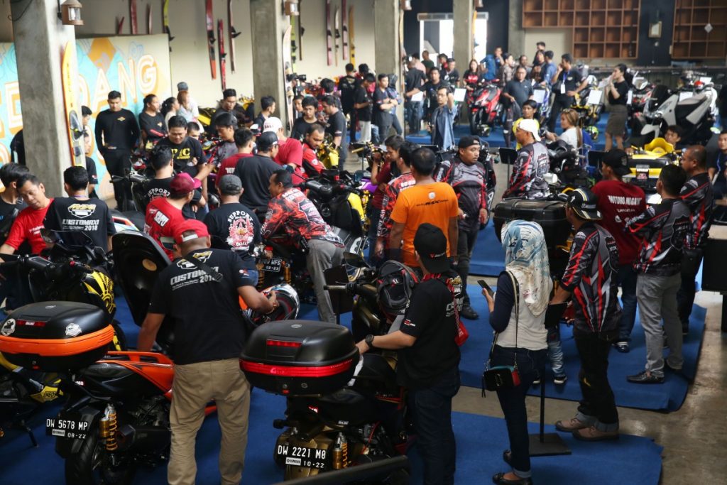 Pemenang CustoMaxi Makassar  Angkat Tema Budaya dan Superhero  