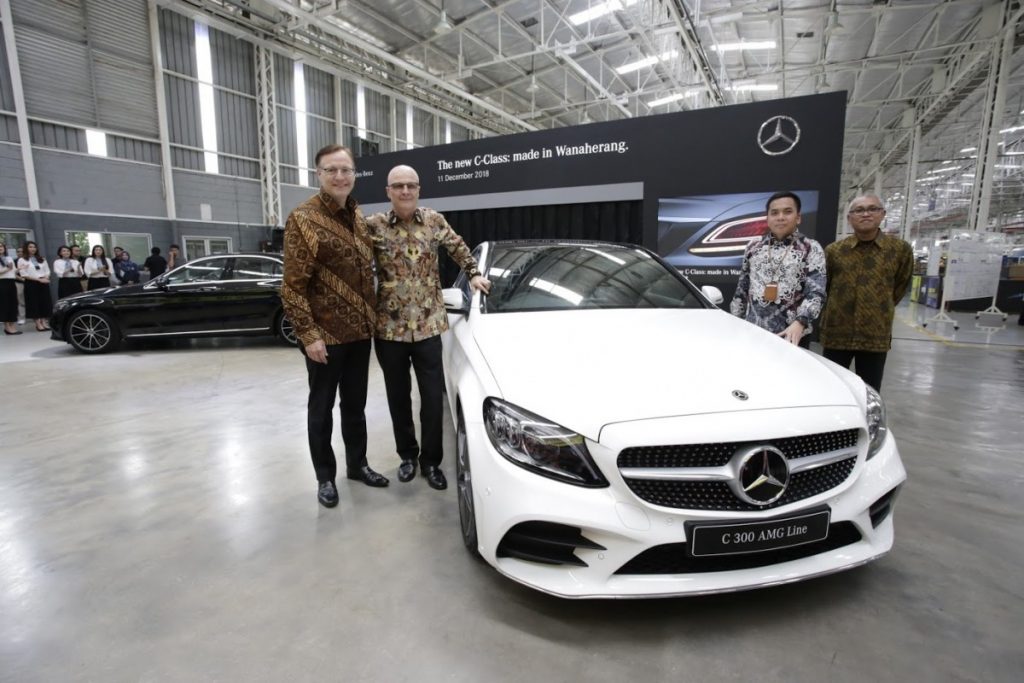 Mercedes-Benz C-Class Versi Lokal Meluncur Lebih Mewah  