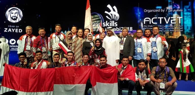 Raih Medali Perak, Teknisi Nissan Indonesia Lawan 19 Negara Asia  