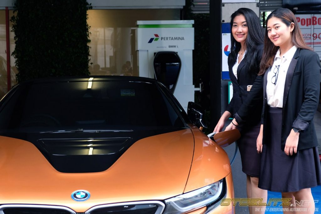 'Charging Station' BMW Indonesia di SPBU Pertamina  