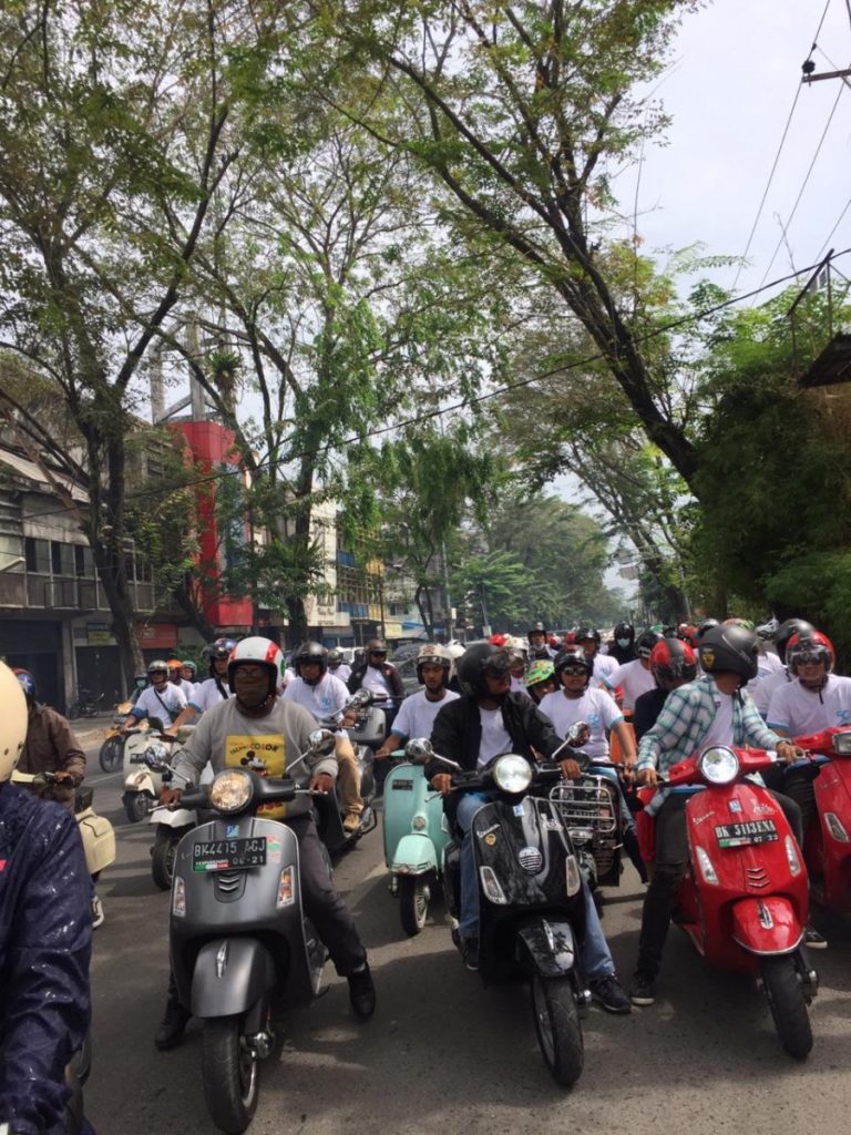 Keseruan Perayaan 50th Vespa Primavera di Kota Medan  