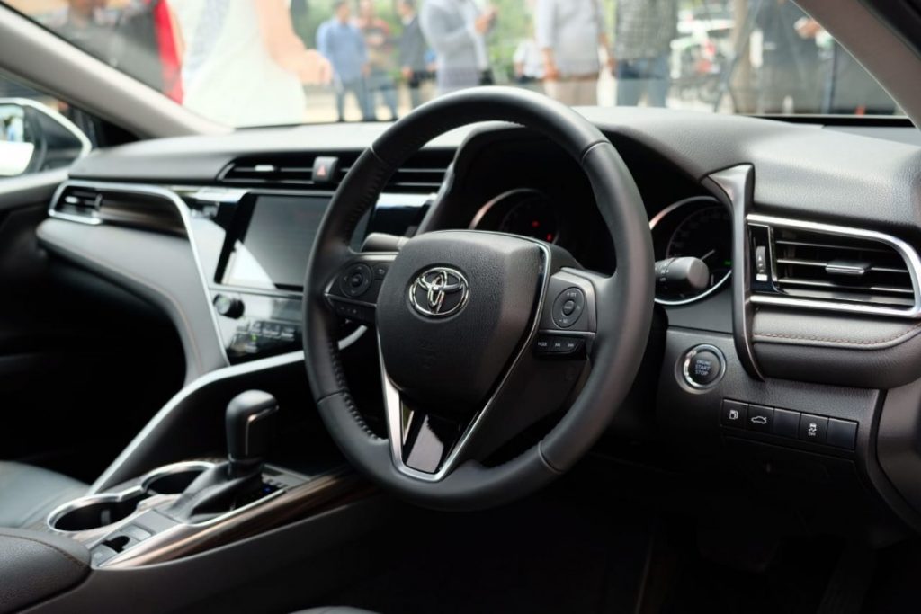 Toyota Camry 2019 Resmi Meluncur, Harganya Rp 600 Jutaan  