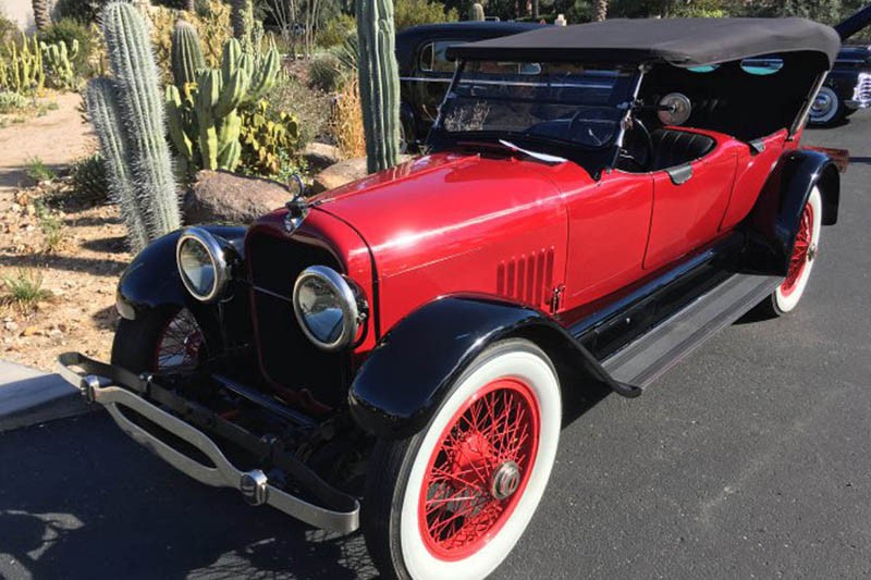 Mobil-Mobil Klasik di Grand Classic Concours  