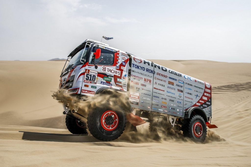 Hino Team Sugawara Taklukkan Dakar Rally 2019  