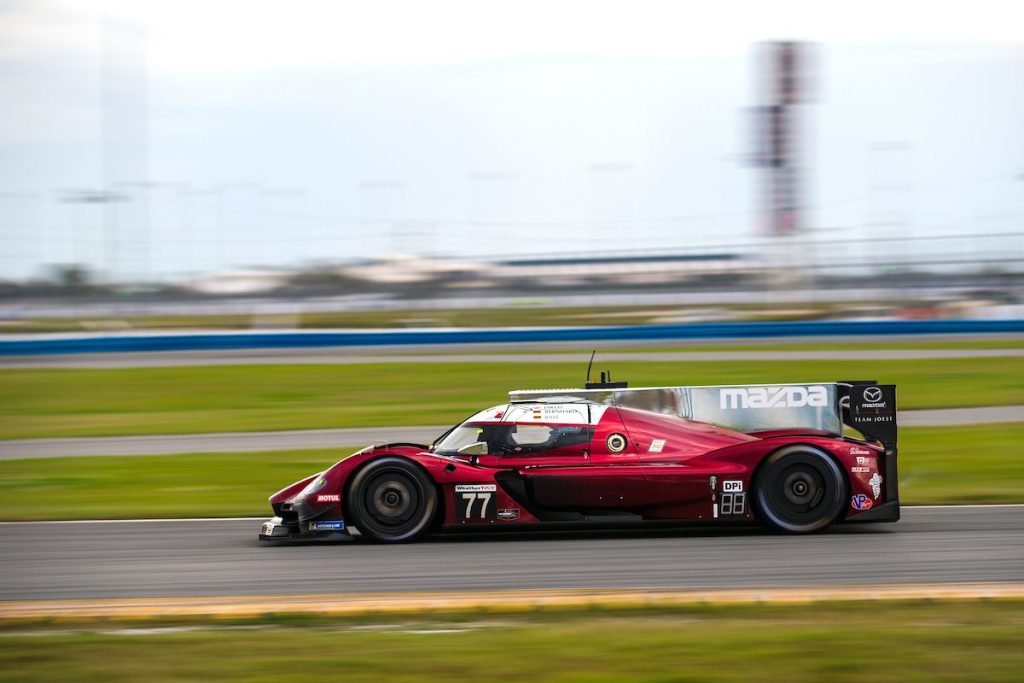 Mazda RT24-P, Start Terdepan di Daytona 24 Hours  
