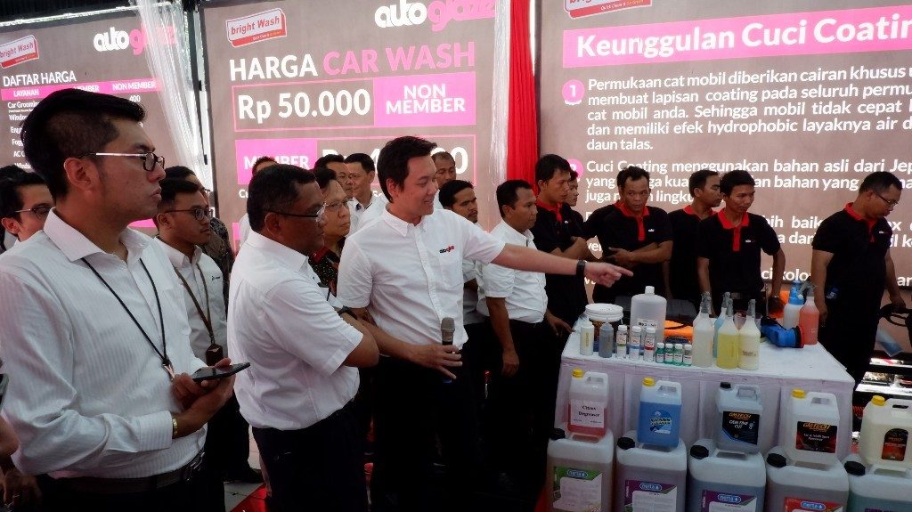 Autoglaze Touchless Ada di Pertamina Bright Wash  