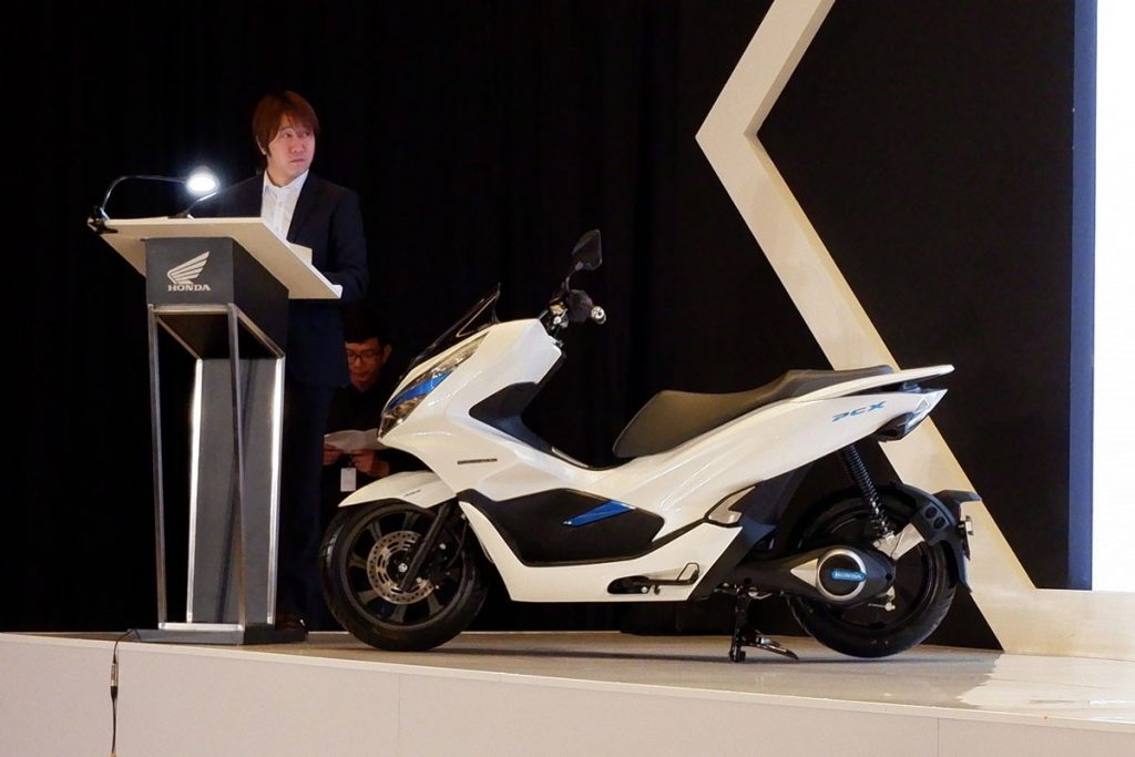 Resmi Diluncurkan, Honda PCX Electric Belum Dijual ke Publik  