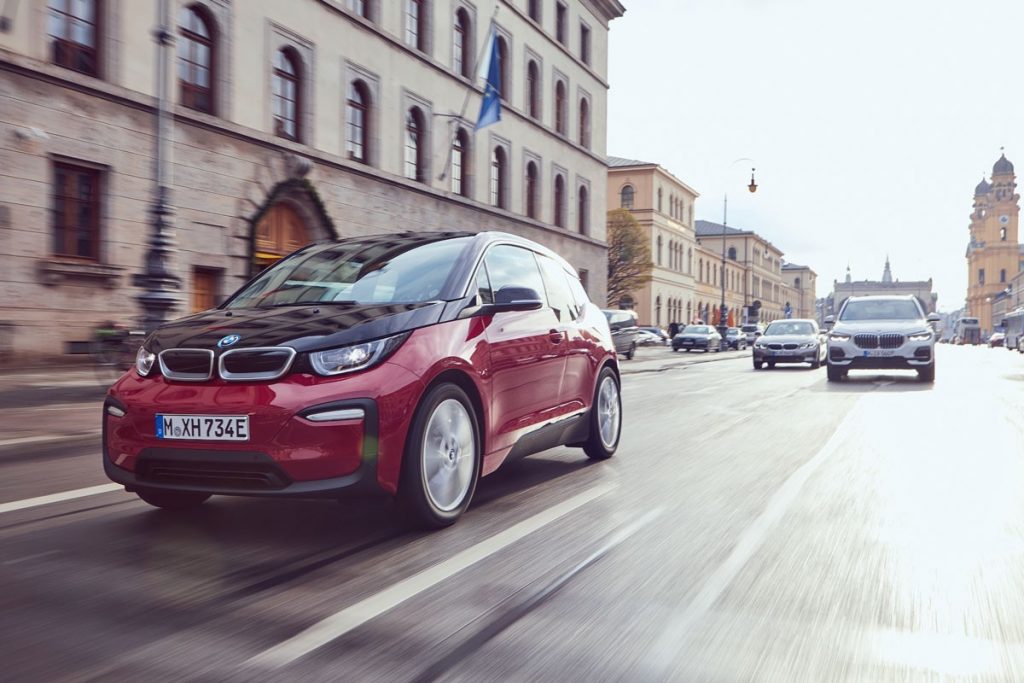 Tahun 2018: BMW Group Jual 140.000 Mobil Listrik  