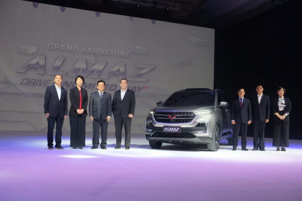 Wuling Almaz Melenggang di Pasar SUV Indonesia  