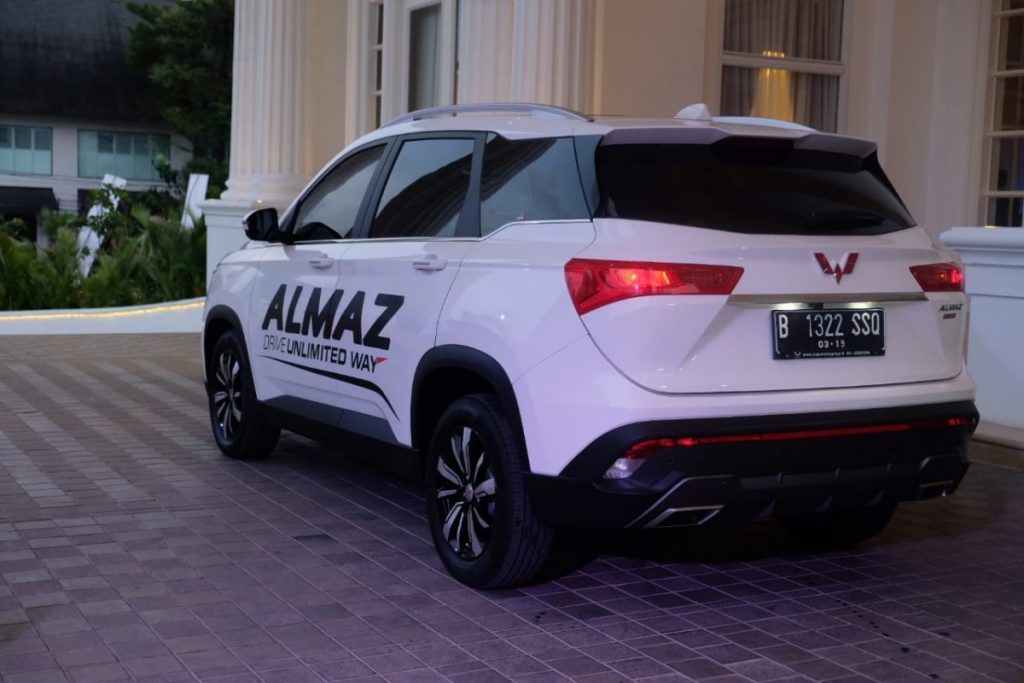 Wuling Almaz Melenggang di Pasar SUV Indonesia  