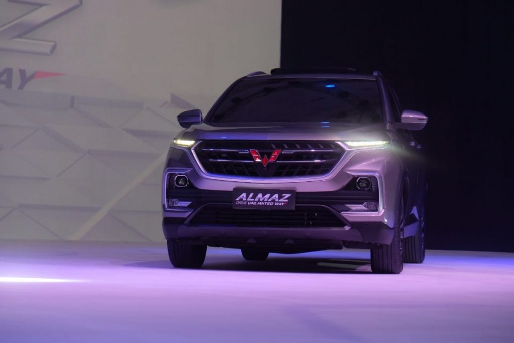 Wuling Almaz Melenggang di Pasar SUV Indonesia  