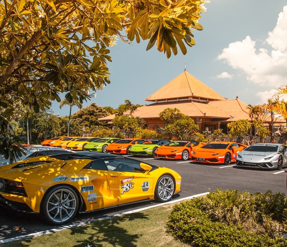 Touring Awal Tahun Lamborghini Club Indonesia di Pulau Dewata  