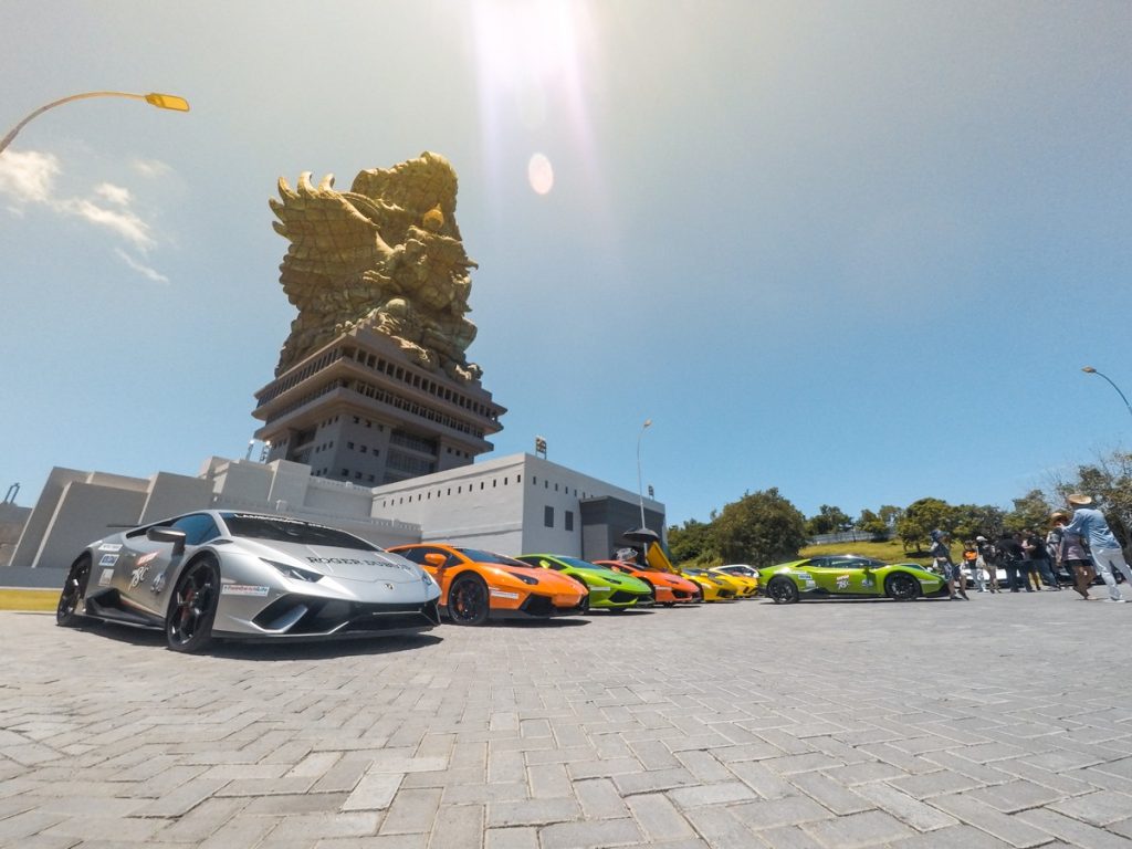 Touring Awal Tahun Lamborghini Club Indonesia di Pulau Dewata 